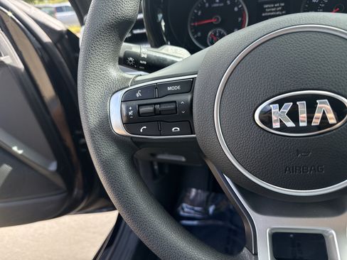 Used 2021 Kia K5 LXS FWD image 18
