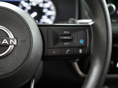 Used 2022 Nissan Rogue SV AWD/4WD image 21