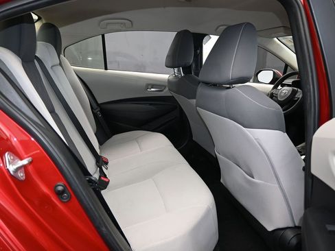 Used 2020 Toyota Corolla LE image 36