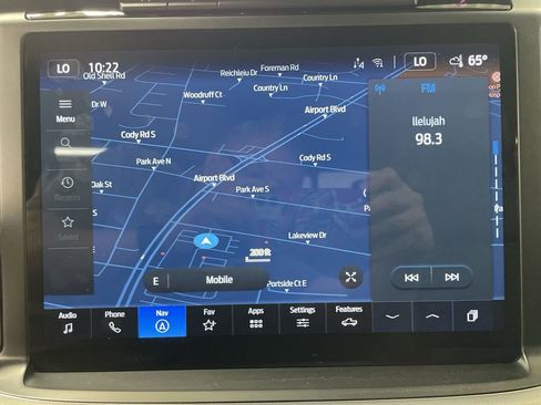 New 2025 Ford F150 Lariat w/ Equipment Group 501A Mid image 9