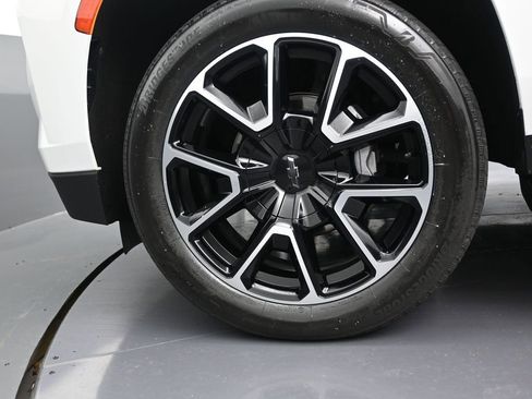 Used 2024 Chevrolet Tahoe RST image 10