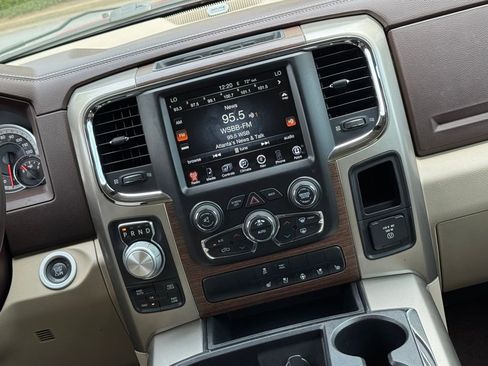 Used 2013 RAM 1500 Laramie w/ Convenience Group image 5