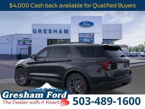 New 2026 Ford Explorer ST-Line w/ ST-Line Street Pack AWD/4WD image 4