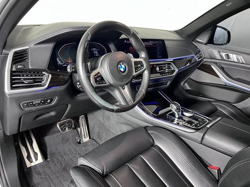 Used 2021 BMW X5 xDrive40i w/ M Sport Package AWD/4WD image 4