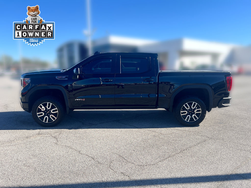 Used 2022 GMC Sierra 1500 AT4 w/ AT4 Preferred Package AWD/4WD image 2