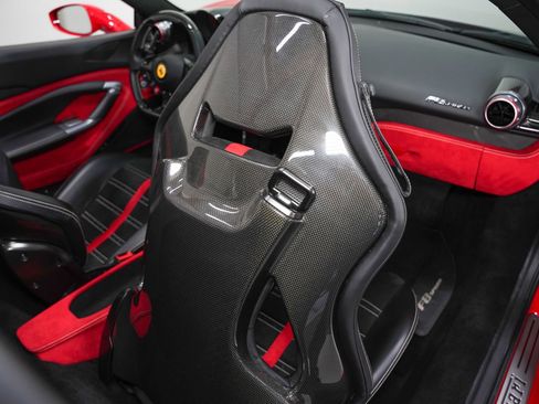 Used 2021 Ferrari F8 Tributo RWD image 38