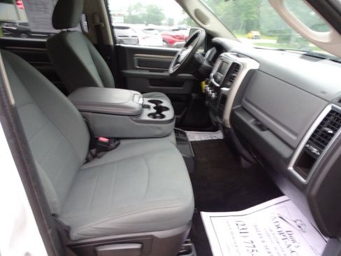Used 2016 RAM 1500 4x4 Crew Cab Outdoorsman image 31