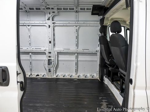 Used 2023 RAM ProMaster 2500 FWD image 17