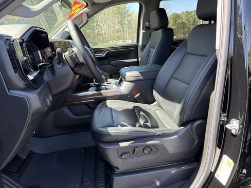 Used 2024 Chevrolet Silverado 1500 RST w/ All Star Edition Plus image 9