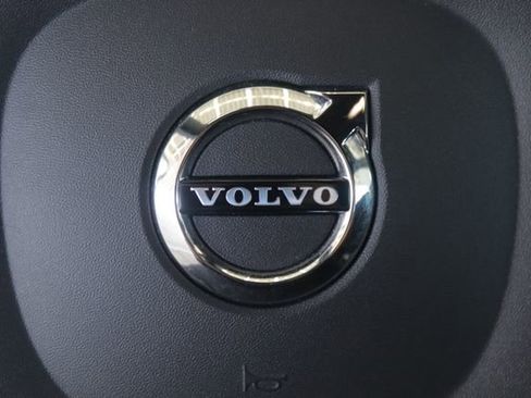 Used 2022 Volvo XC60 T8 Inscription Expression w/ Advanced Package image 15