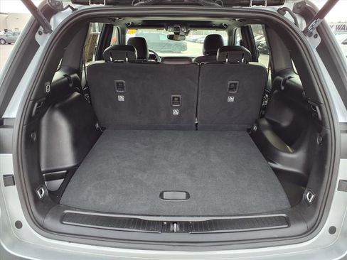 Used 2024 Jeep Grand Cherokee Altitude image 25