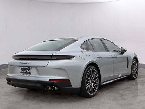 New 2025 Porsche Panamera image 8