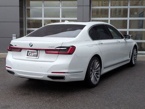 Used 2022 BMW 750i xDrive image 5
