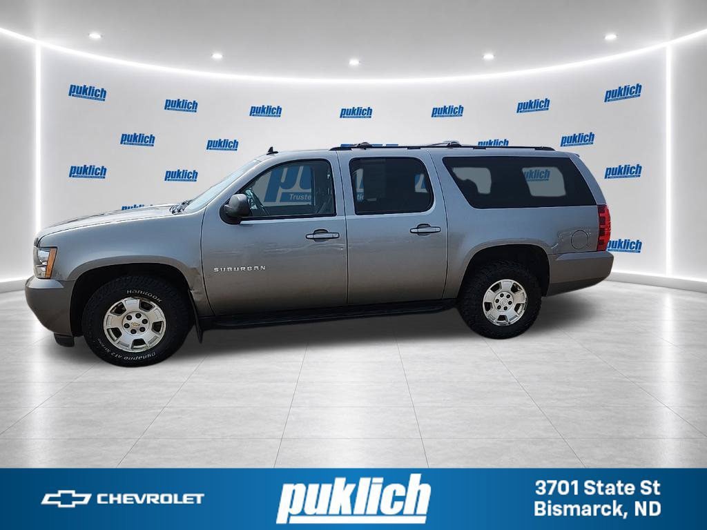 Used 2012 Chevrolet Suburban LS w/ Convenience Package 1 AWD/4WD image 2