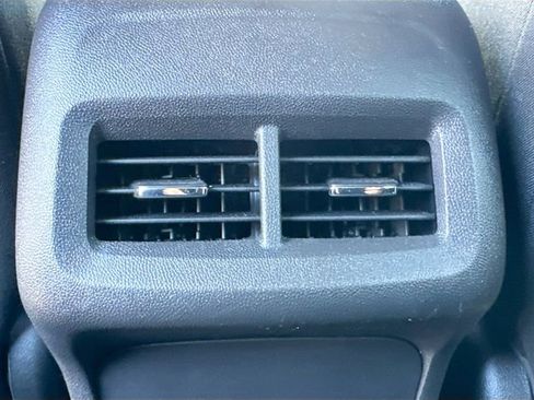 Used 2024 Chevrolet Equinox LT image 26