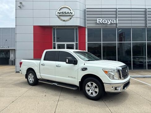 Used 2017 Nissan Titan SV AWD/4WD image 1