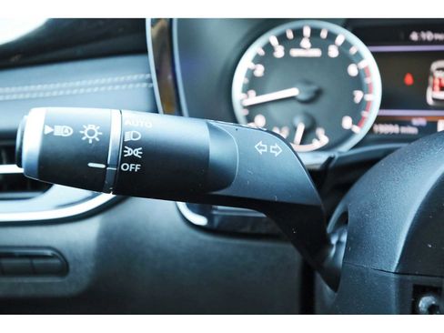 Used 2025 INFINITI QX60 Pure image 19