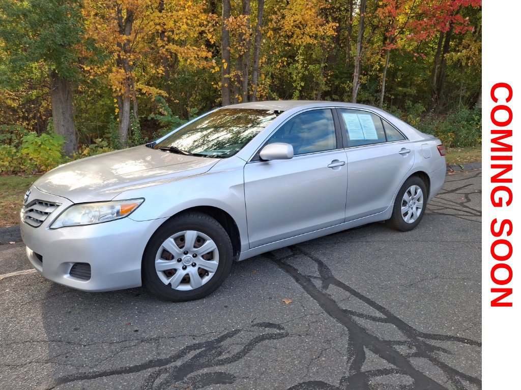 Used 2011 Toyota Camry FWD image 1