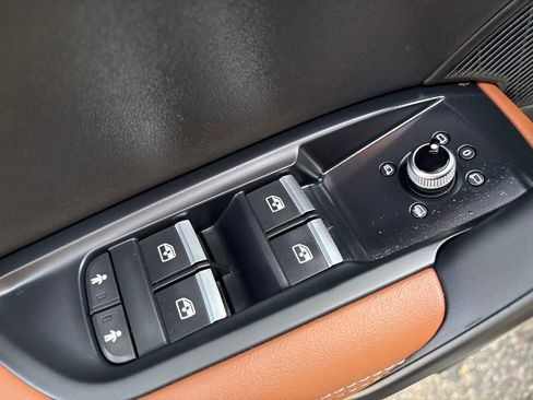 Used 2021 Audi Q5 e Premium Plus w/ Premium Plus Package image 8