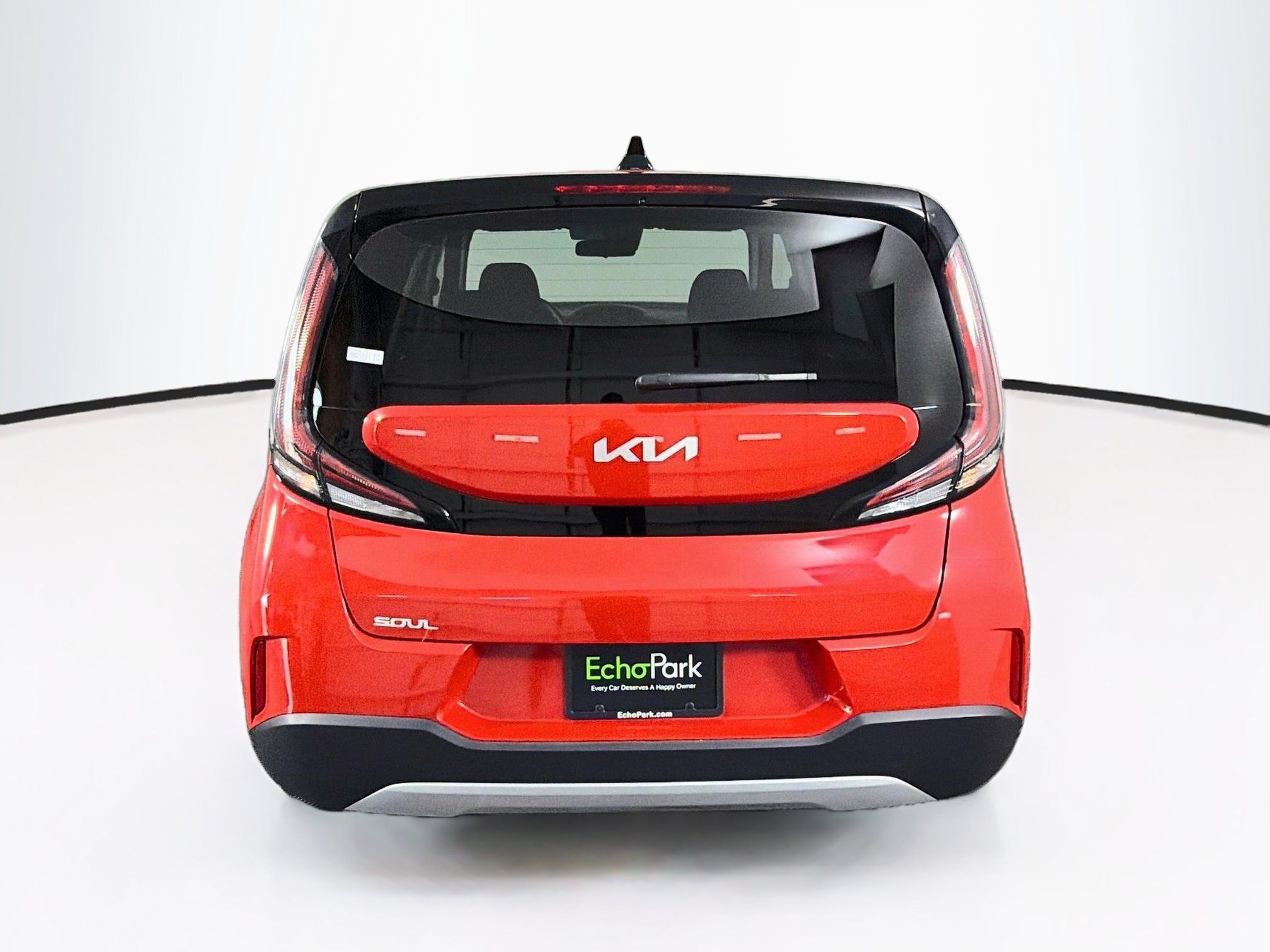 Used 2025 Kia Soul LX w/ LX Technology Package FWD image 7