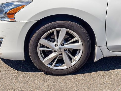 Used 2015 Nissan Altima 2.5 SV w/ Convenience Package image 7