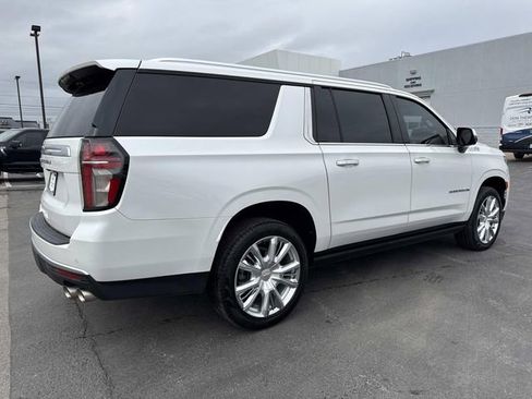 Used 2022 Chevrolet Suburban High Country image 5