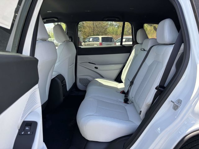 New 2026 Jeep Cherokee Laredo AWD/4WD image 9