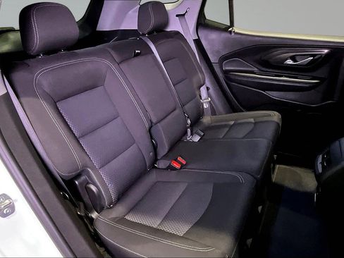 Used 2024 GMC Terrain SLE FWD image 25