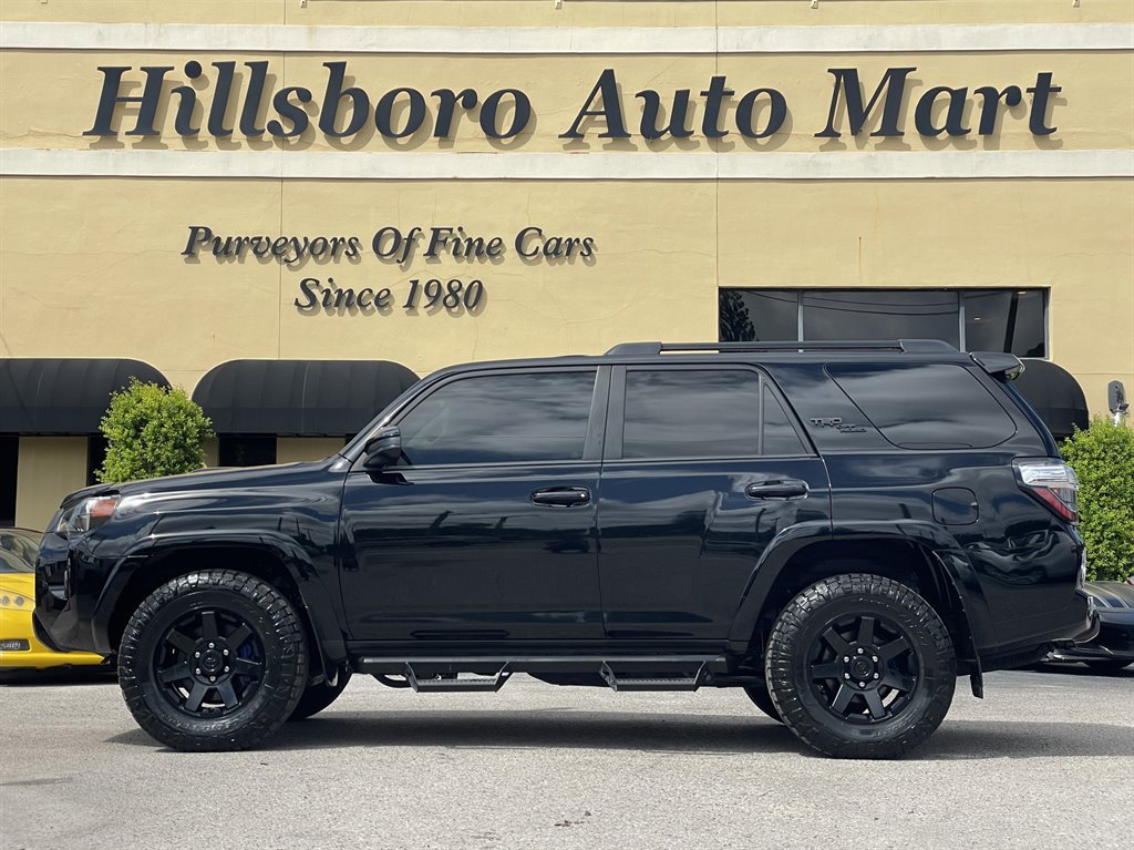 Used 2021 Toyota 4Runner TRD Off-Road AWD/4WD image 3