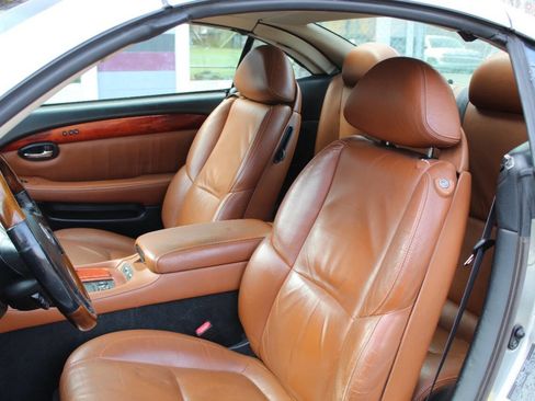 Used 2002 Lexus SC 430 Convertible image 39