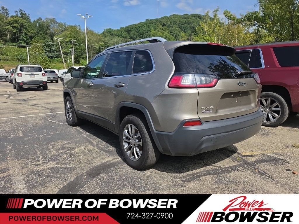 Used 2019 Jeep Cherokee Latitude Plus AWD/4WD image 6