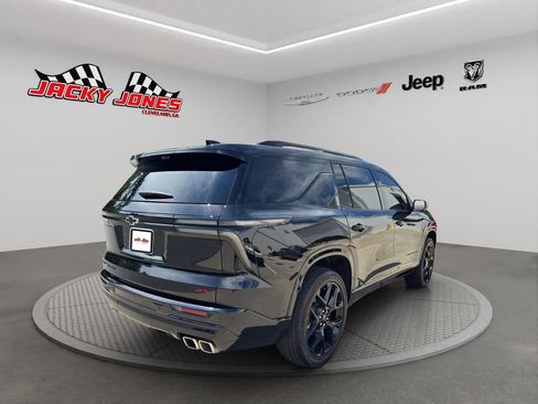 Used 2024 Chevrolet Traverse RS w/ LPO, Floor Liner Package AWD/4WD image 10