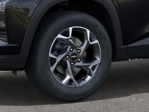 New 2026 Chevrolet Trax LT w/ Driver Confidence Package FWD image 9