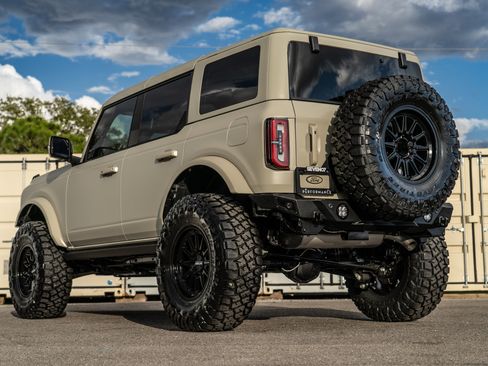 New 2025 Ford Bronco Badlands AWD/4WD image 6