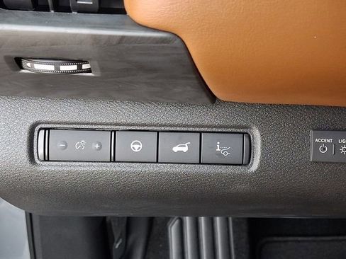 New 2026 Nissan Pathfinder Platinum w/ Accent Package image 20