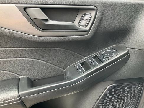 Certified 2023 Ford Escape Active AWD/4WD image 21