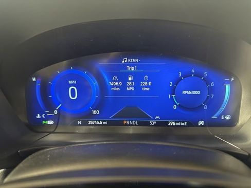 Certified 2022 Ford Escape Titanium w/ Class II Trailer Tow Package image 18