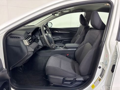 Used 2025 Toyota Camry LE image 14