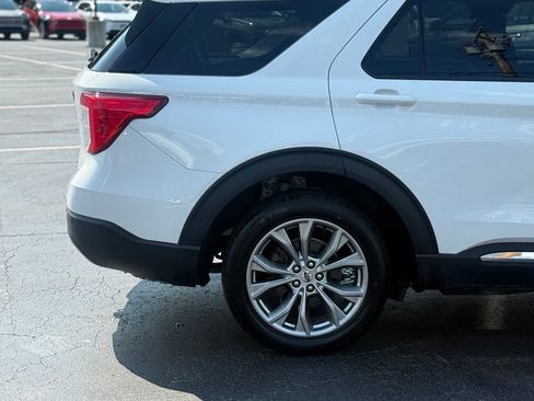 Used 2023 Ford Explorer XLT w/ Equipment Group 202A AWD/4WD image 8