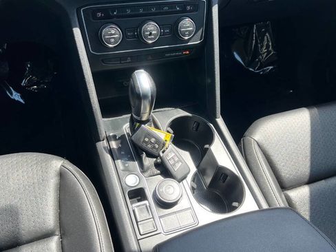 Used 2018 Volkswagen Atlas SE image 14