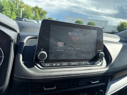 Certified 2026 Nissan Rogue SV AWD/4WD image 31