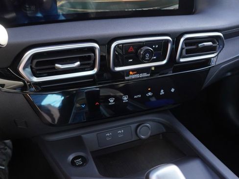 New 2026 Nissan Sentra SV image 12