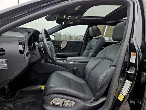 Used 2022 Lexus LS 500 image 15