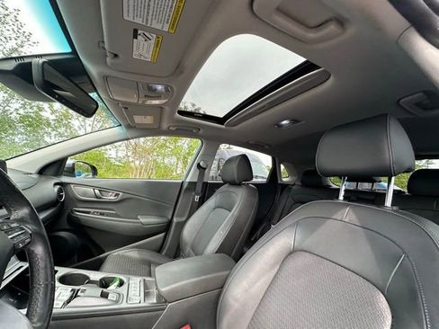 Used 2021 Hyundai Kona Ultimate w/ Cargo Package image 25