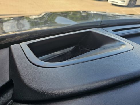 Used 2018 Jaguar F-PACE Portfolio image 44