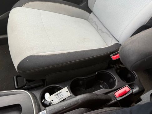 Used 2020 Chevrolet Trax LS FWD image 16