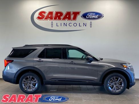 New 2026 Ford Explorer Active w/ Active Comfort Package image 1