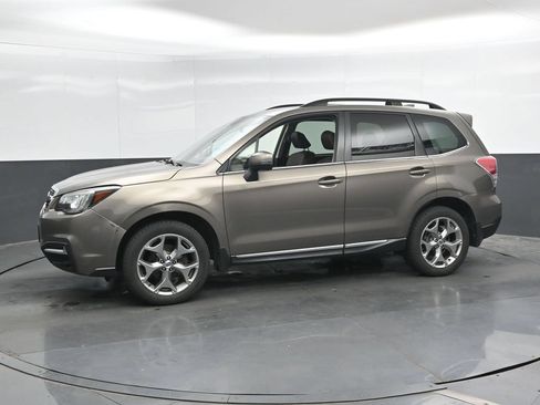 Used 2017 Subaru Forester 2.5i Touring w/ Protection Package #2 AWD/4WD image 6