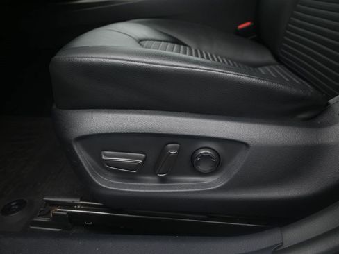 Used 2022 Toyota Camry SE FWD image 17