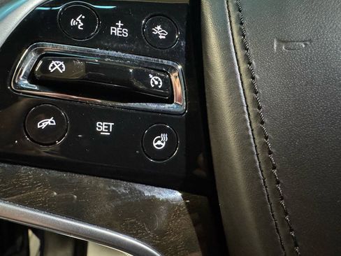 Used 2019 Cadillac Escalade Platinum image 19